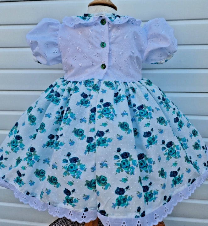 SALE 2-3 years traditional  broderie emerald roses  vintage print dress