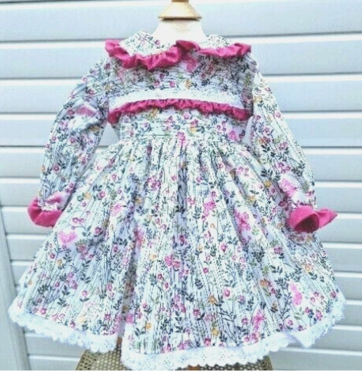 Sale 12-18 3-4 BABY GIRLS Traditional frilly collared long sleeve lined dress