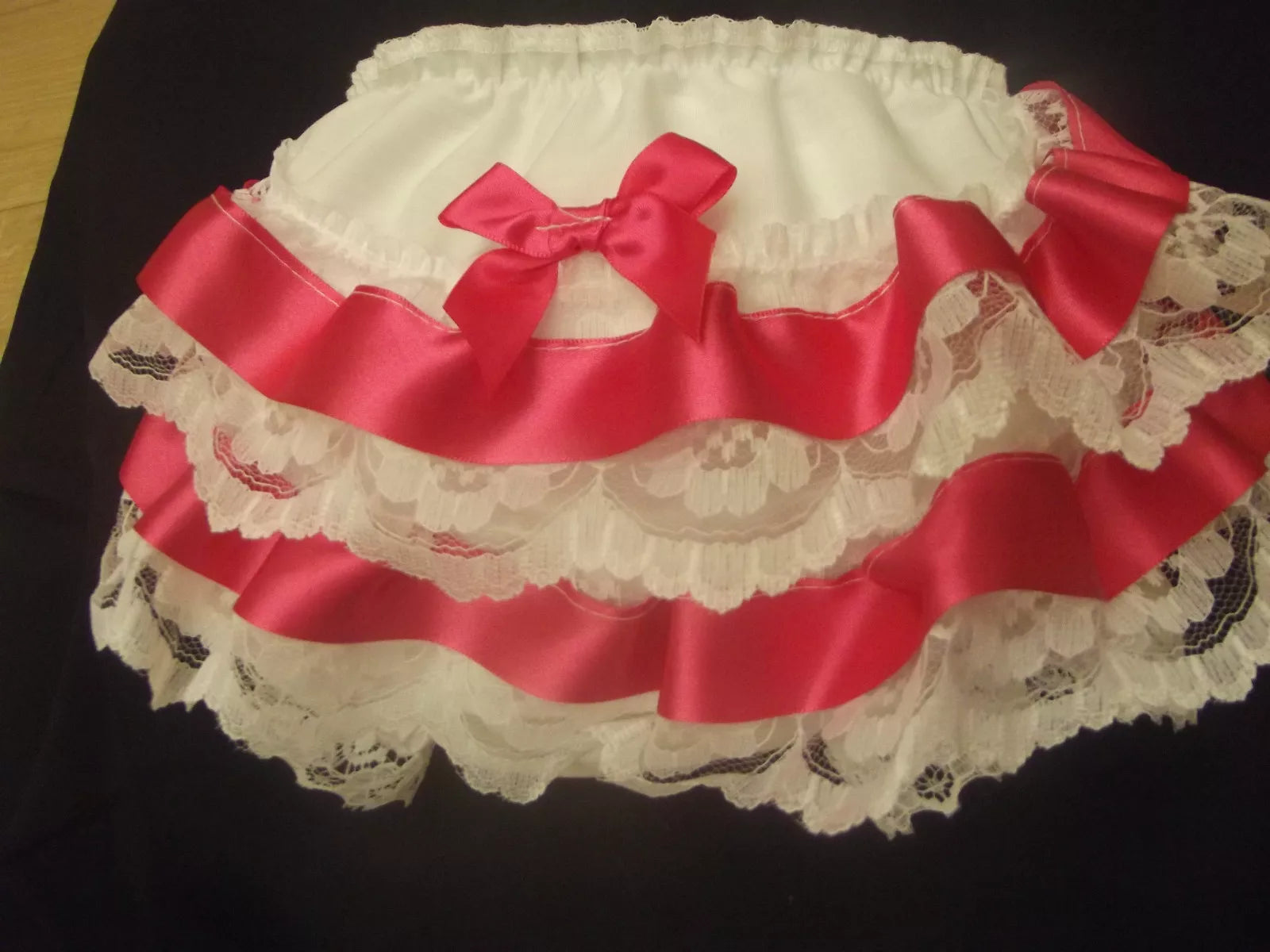 ROMANY FRILLY  KNICKERS VARIOUS COLOURS ALL SIZES  AVAILABLE