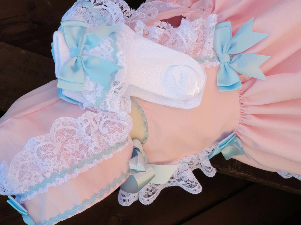 DREAM 0-6 YEARS PINK WHITE SKY  NETTED  DRESS BONNET SOCKS SEt