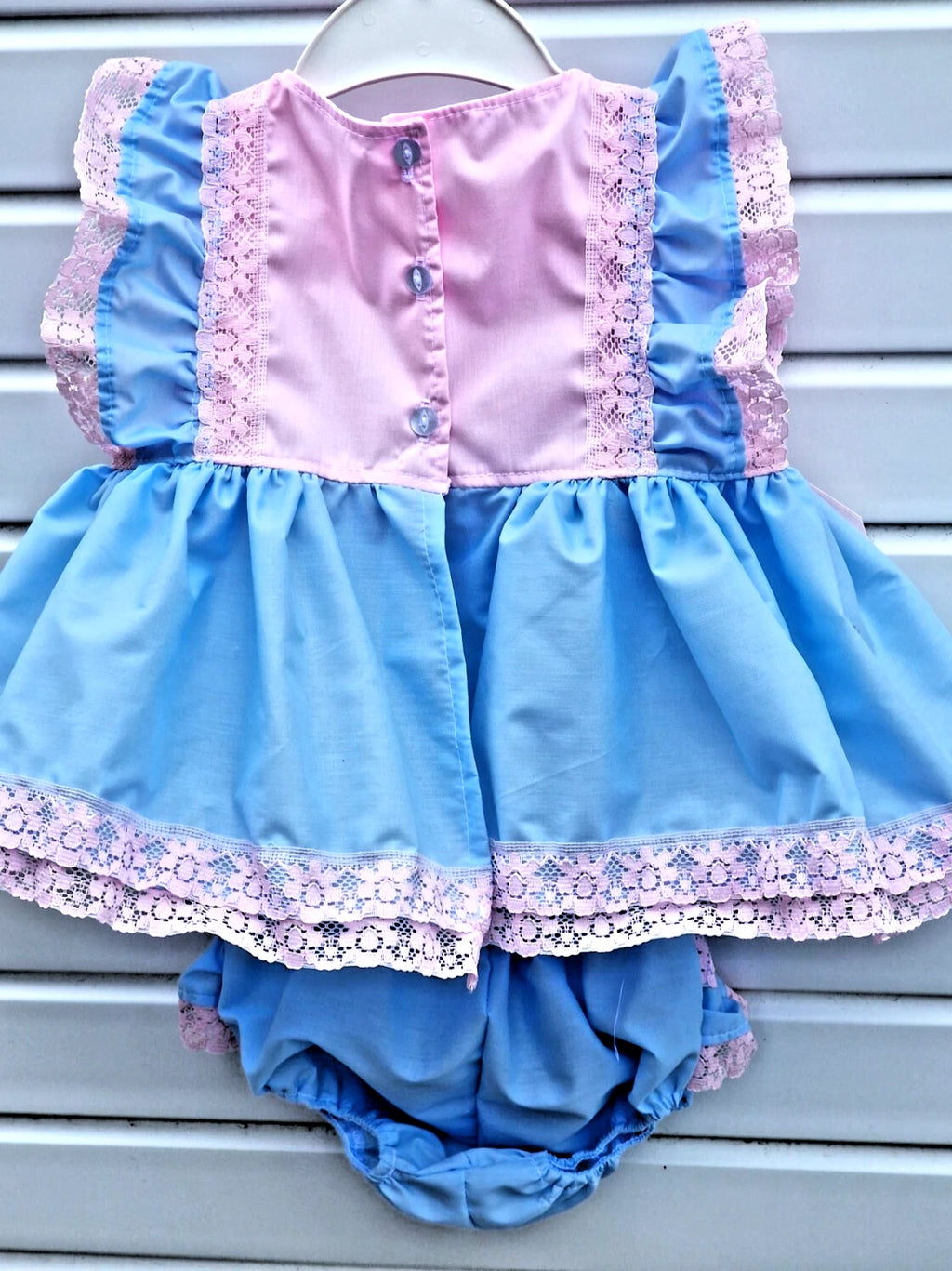 DREAM 0-8 YEARS baby girls  various choice Character top and frilly bum pants