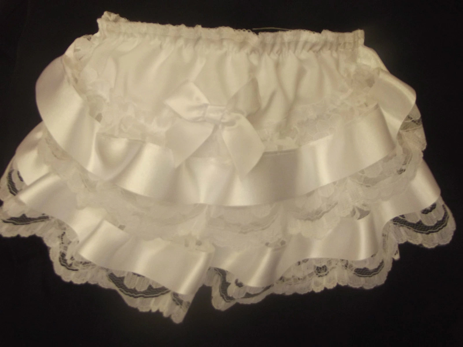 ROMANY FRILLY  KNICKERS VARIOUS COLOURS ALL SIZES  AVAILABLE