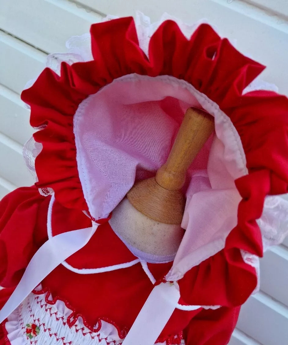 DREAM 0-5 years baby girl frilly traditional lined red white xmas  lined bonnet