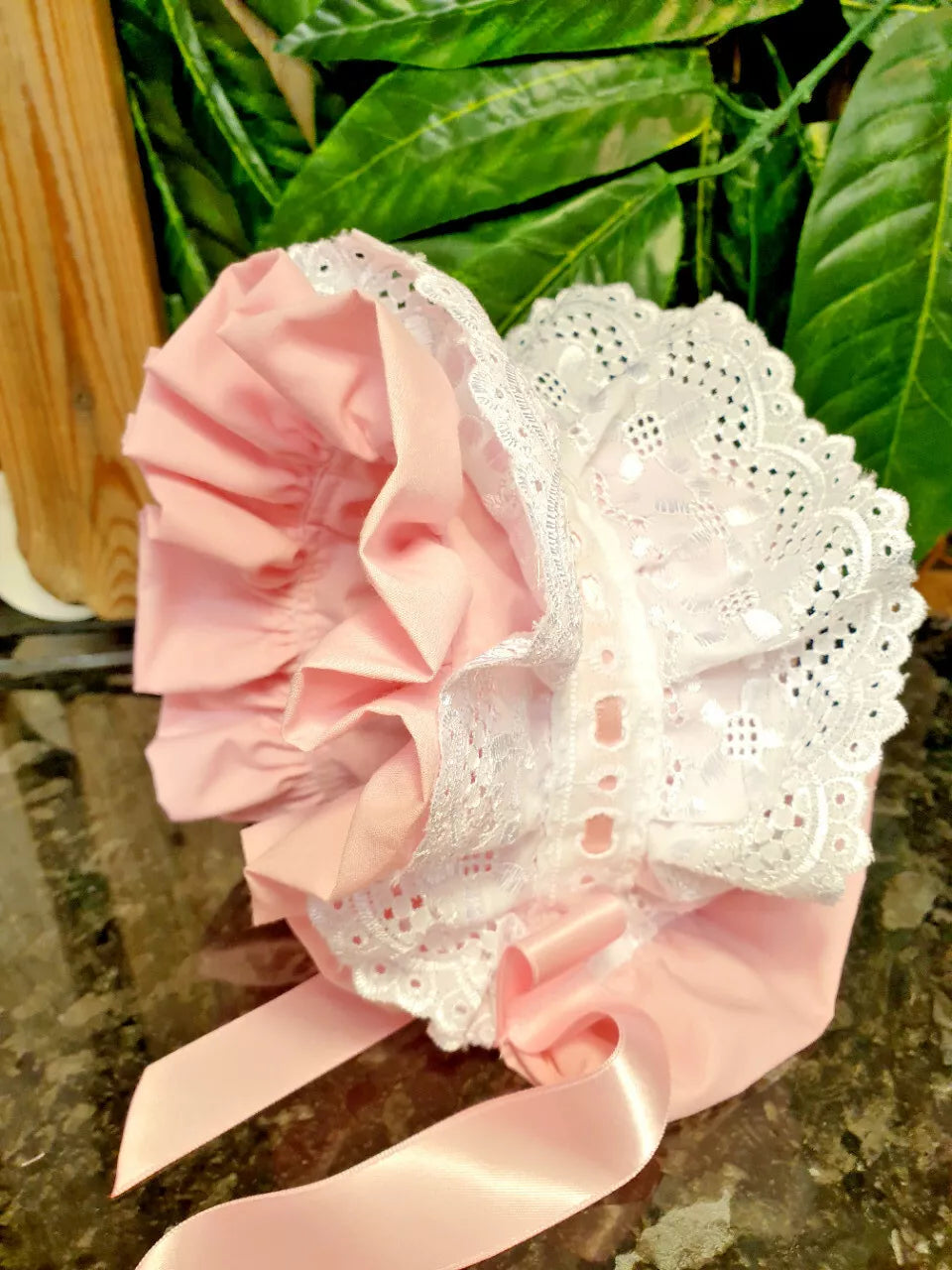 DREAM 0-3 year baby girl frilly traditional lined broderie summer lined bonnet