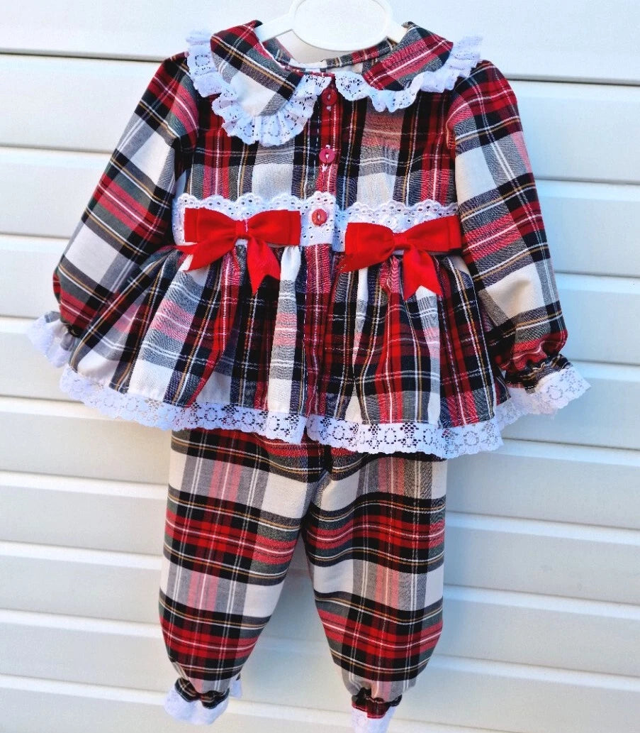 DREAM BABY GIRLS 0- 5 YEARS traditional Spanish Romany collared frilly pyjamas